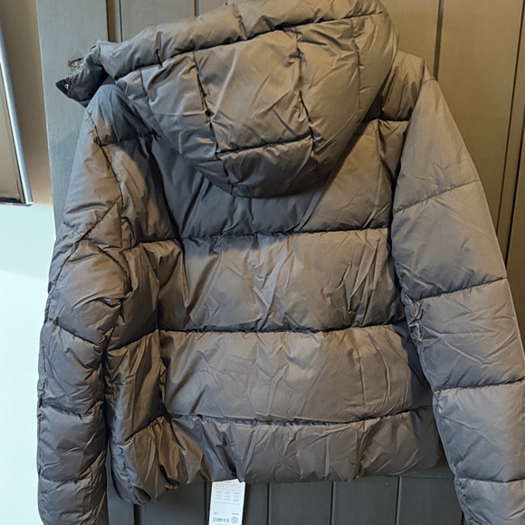 Athleta Black Puffer Jacket with Hood - Picture 5 of 5
